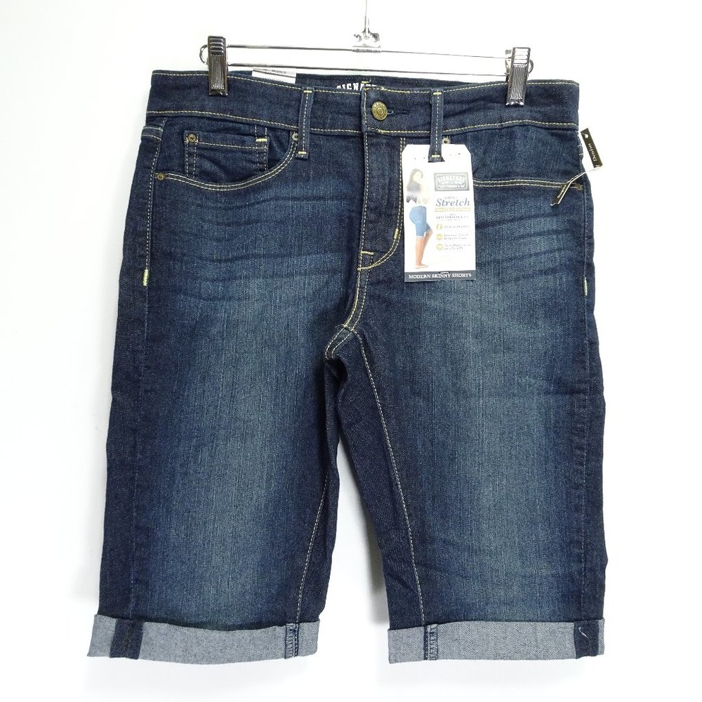 New Signature Levis Womens Bermuda Shorts 10 Miss